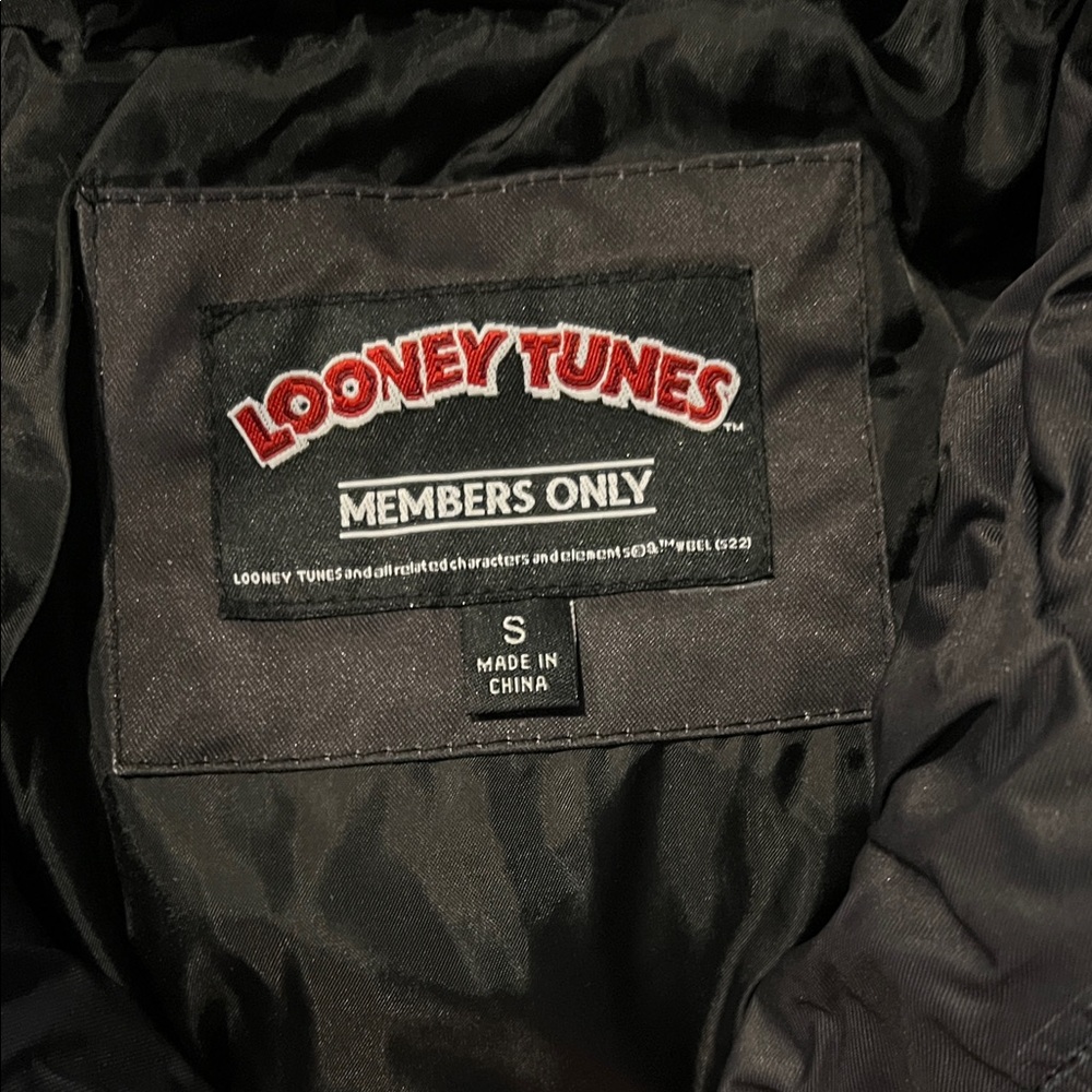 NWT Members Only Black Puffer Jacket with Yellow, White and Red Looney Tunes Art - Picture 3 of 7